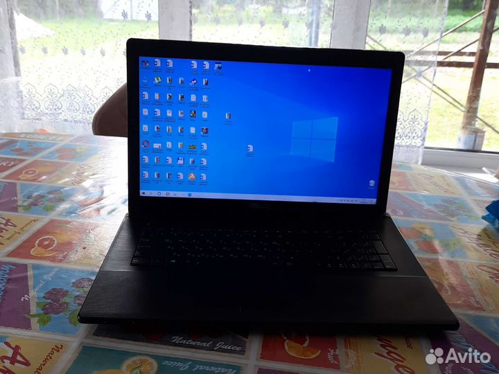 Asus x75vd 17.3 Intel i5