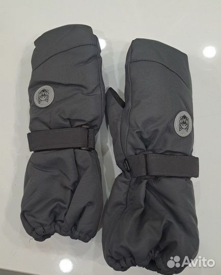 Варежки новые зимние на 5-8 лет