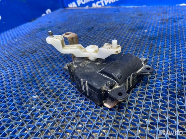 Моторчик заслонок отопителя Honda Accord 7 седан