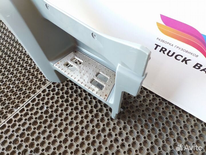 1656918 Корпус подножки правый Daf CF