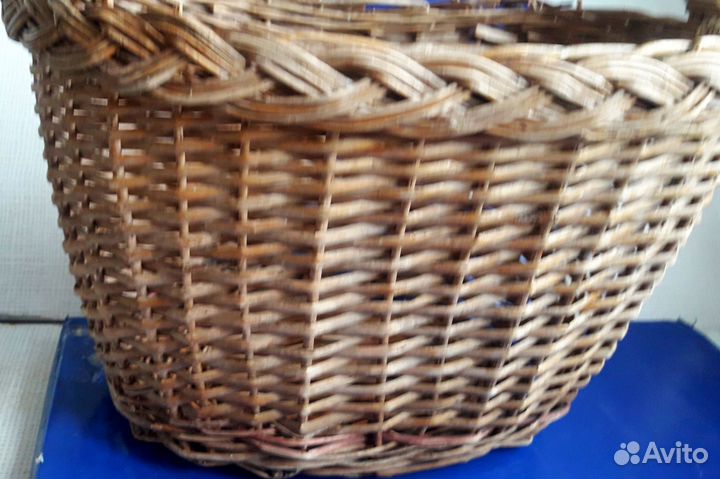 Корзина плетеная из натуральной лозы