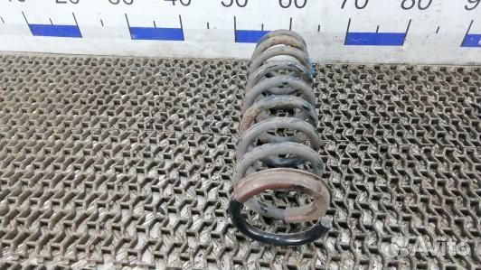 Пружина задняя hyundai I40 (4UK13LY01)