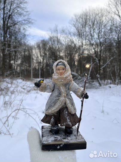 Игрушка под елку