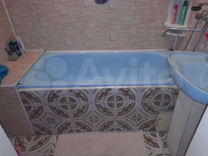 2-к. квартира, 42 м², 2/2 эт.