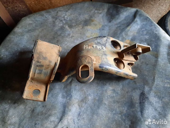 Опора двигателя,кпп левая Daewoo Matiz