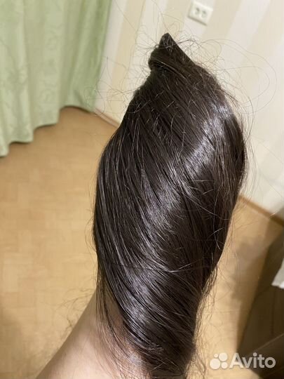 Волосы на заколках