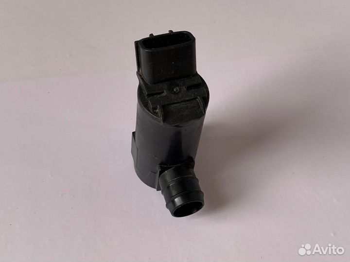 Мотор насос омывателя стекла Toyota Camry 01-06