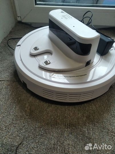Робот Пылесос