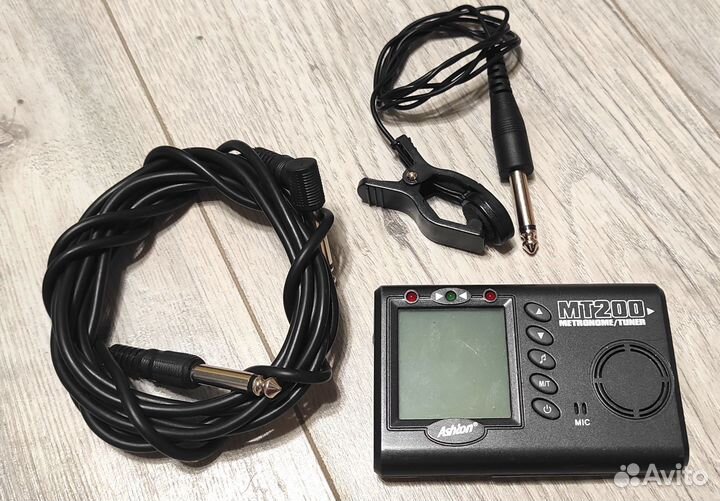 Гитарные педали(delay,metal zone,hellbabe),тюнер