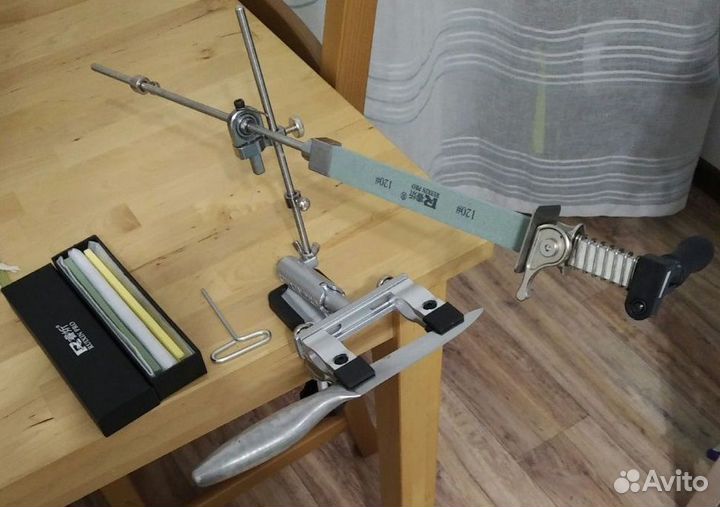 Надежный точильный станок для ножей с 4 брусками