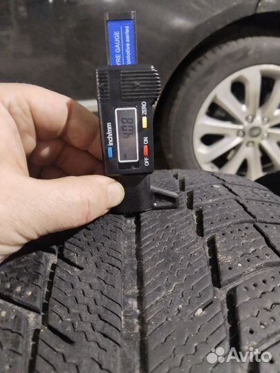 Michelin Latitude X-Ice 255/55 R18