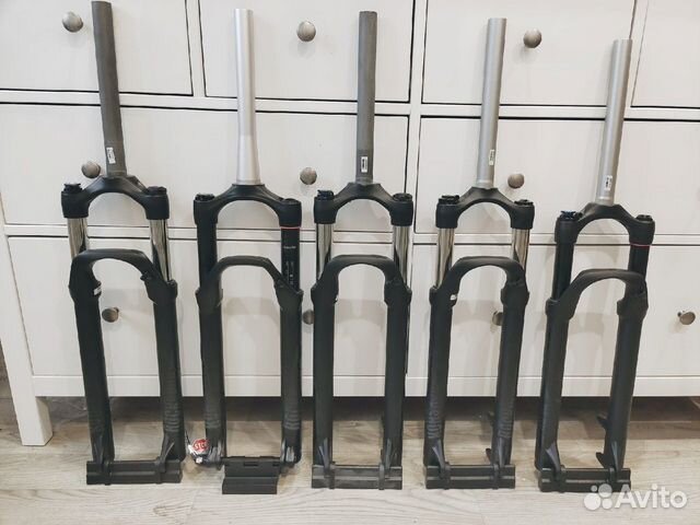 Воздушные вилки RockShox 26