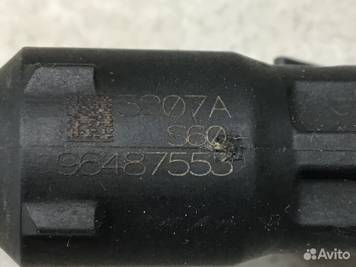 Рейка топливная (рампа) Chevrolet Aveo (T200) 2003