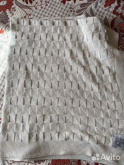 Плед вязаный для малыша