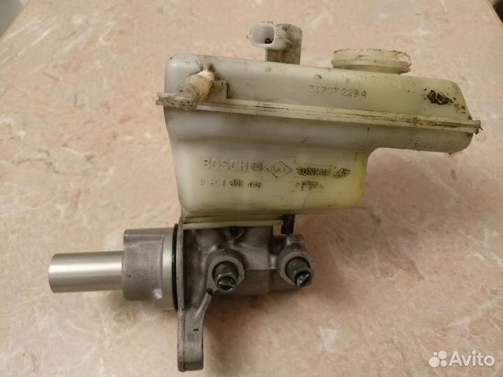 Главный тормозной цилиндр Лагуна 3