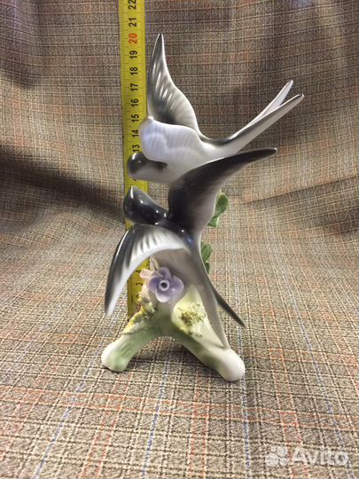 Фарфор. Статуетка «Пара ласточек»