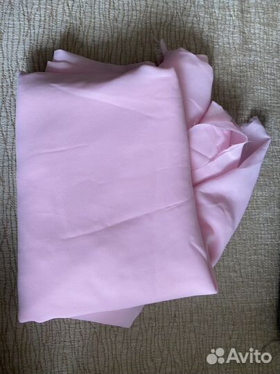 Отрезки ткани: шифон, шерсть, шелк