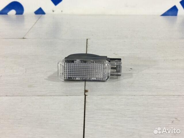 Плафон бардачка skoda rapid 1 рест 1.6 ат лифтбек