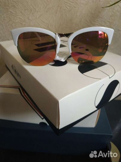 Солнцезащитные очки Кошачий глаз