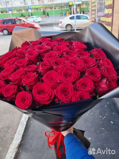 Букет высоких красных роз 90 см эквадор