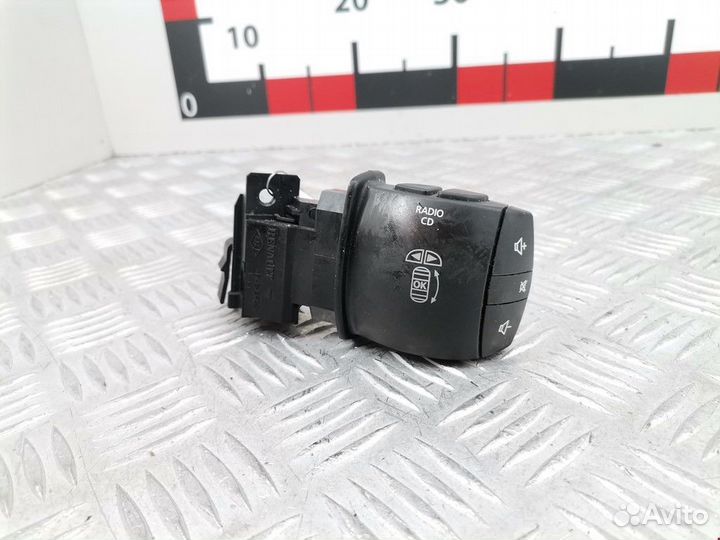 Джойстик управления мультимедиа Renault Scenic