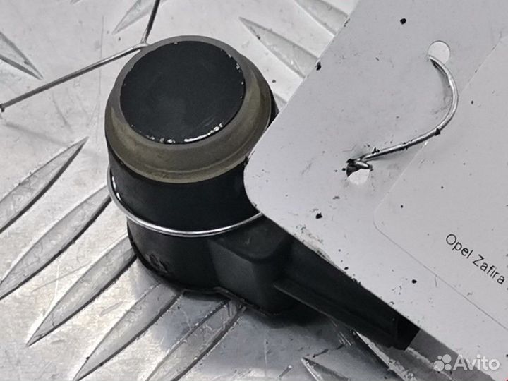 Датчик парктроника Opel Zafira Family рест. 2010