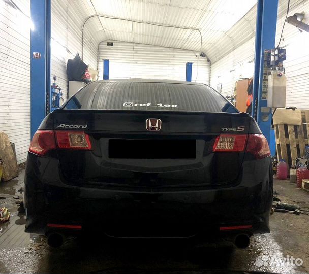 Красные эмблемы для Honda Accord 8 комплект