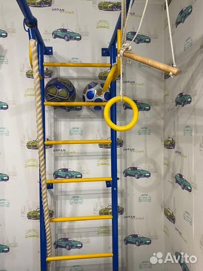 Шведская стенка с турником