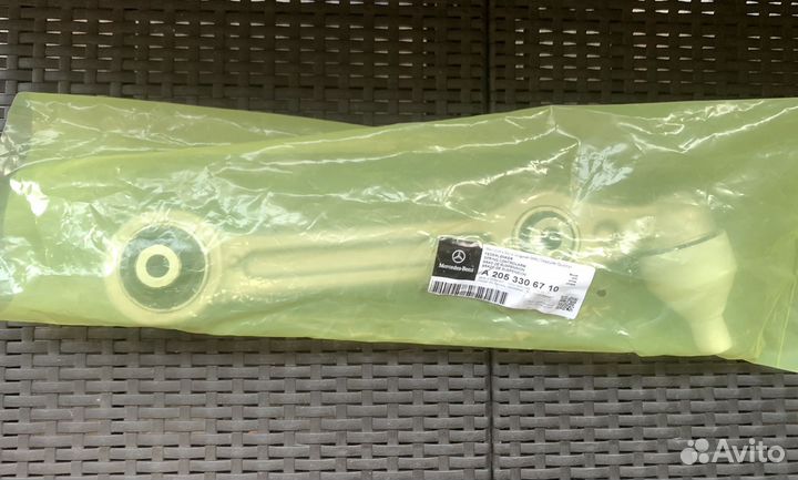 Рычаг поперечный Mercedes-Benz CLS-class