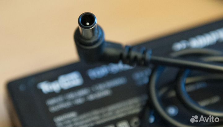 TopON TOP-SY02 Блок питания для ноутбуков 16V 4A