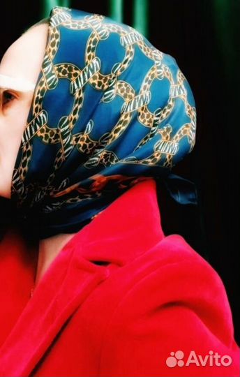 Шелковый платок Bill Blass винтаж