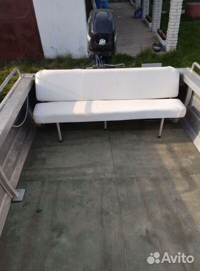 Продам моторную лодку