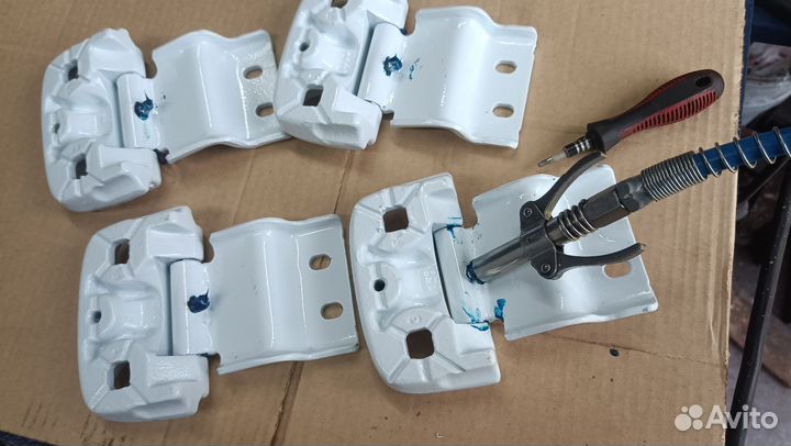 Петли задних дверей фиат дукато 250 кузов