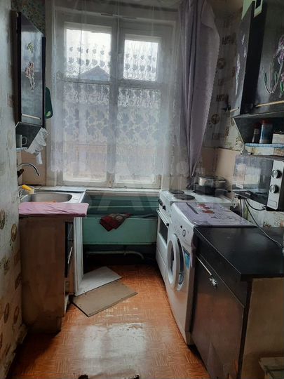 Доля в 3-к. квартире, 60,4 м², 1/2 эт.