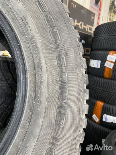 Nokian Tyres Hakkapeliitta 8 SUV 285/60 R18