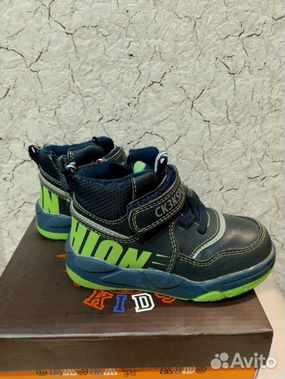 Ботинки демисезонные