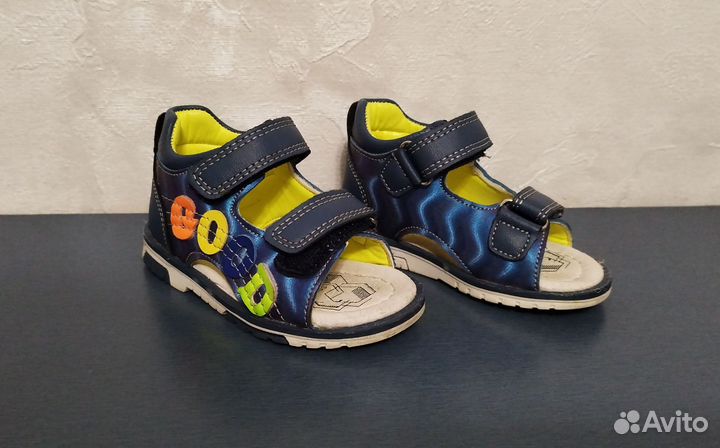 Сандалии детские 19 размер