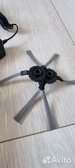 Робот пылесос midea vcr03w