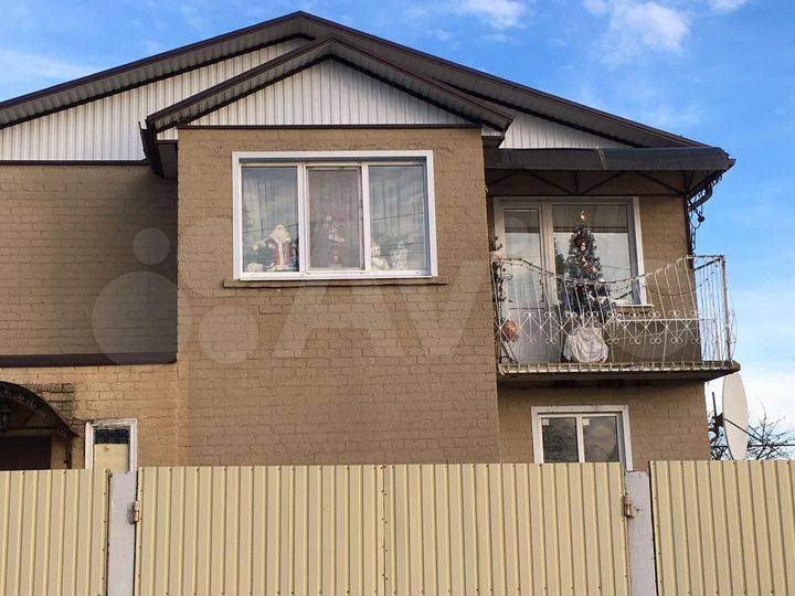 Дом 205 м² на участке 14 сот.