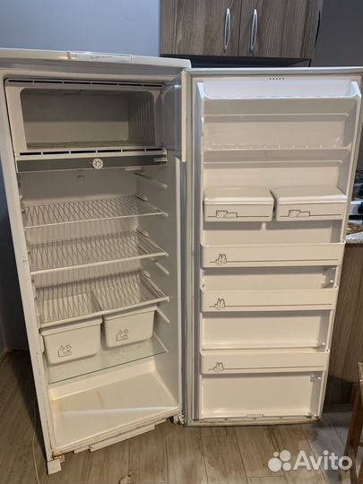 Холодильник Бирюса 6С-1