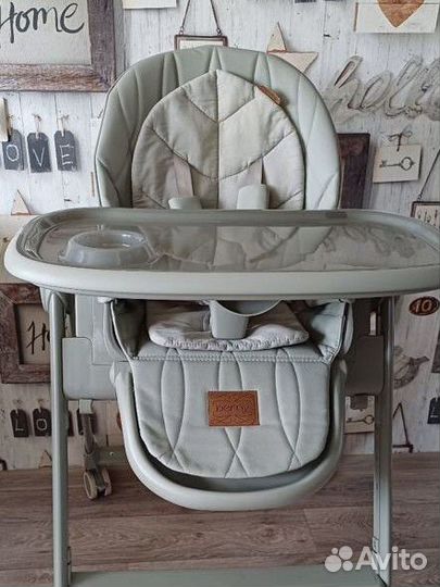 Стульчик для кормления Happy Baby Berny Lux New