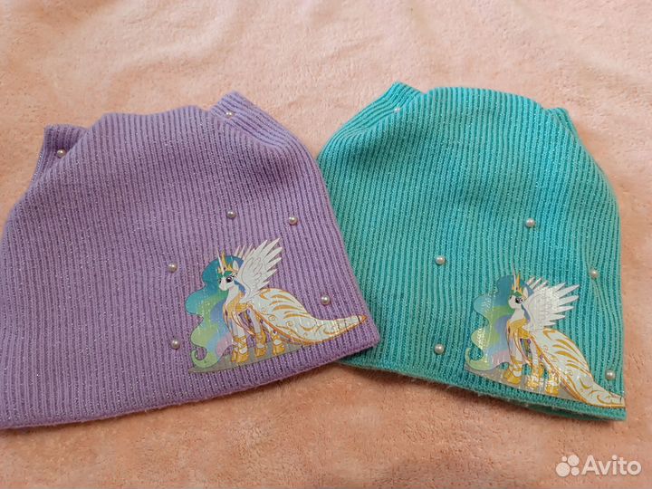 Шапка на девочку демисезон