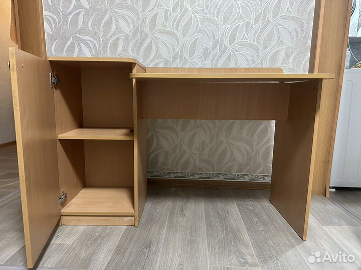 Письменный стол для школьника бу
