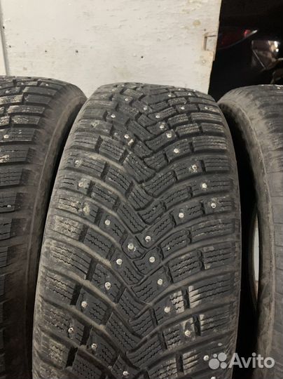 Continental IceContact 3 215/55 R17 98T