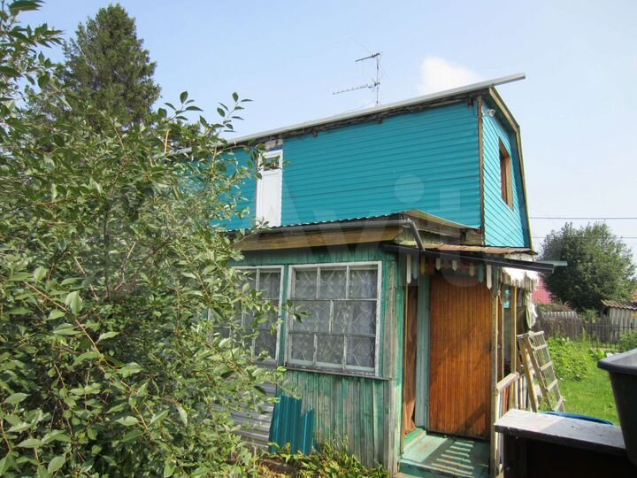 Дача 24 м² на участке 8 сот.