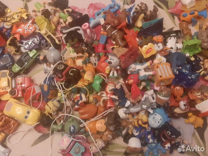 Игрушки фигурки кинлер и не только разные серии