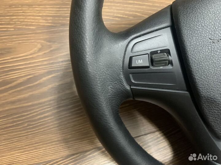 Руль BMW F30 с обогревом оригинал