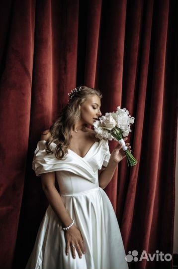 Атласное свадебное платье Olga Sposa со шлейфом