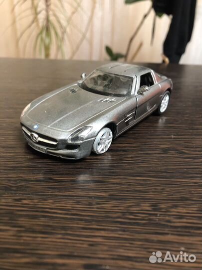 Машинка kinsmar Mersedes-Benz SLS Amg
