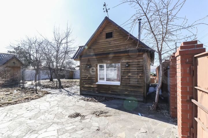 Дача 20 м² на участке 4,3 сот.